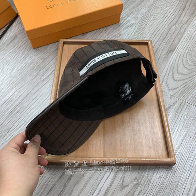 LV新品男士帽子 路易威登格子鴨舌帽棒球帽  mm1338